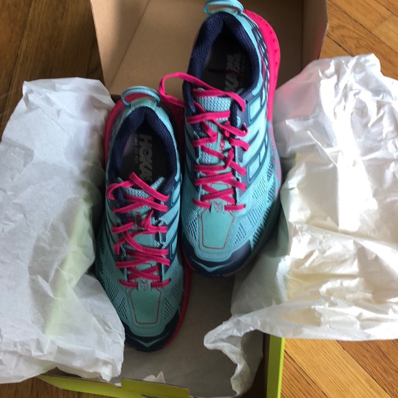 hoka one one womens 8